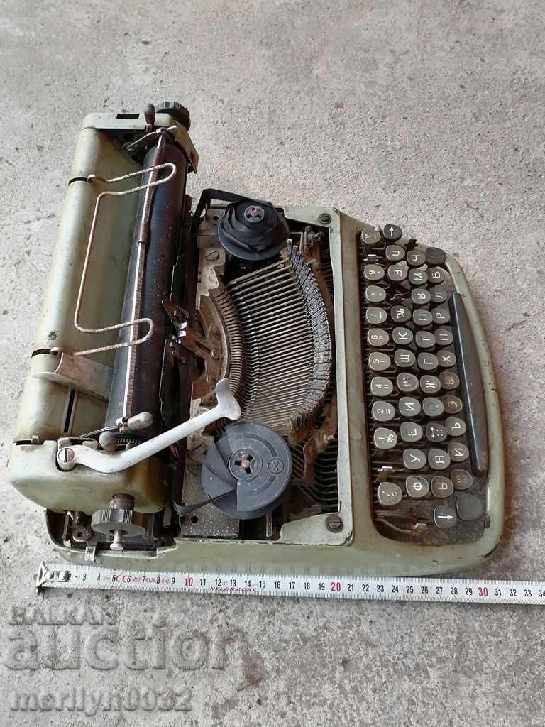 Old typewriter - 6 Old typewriter - 6