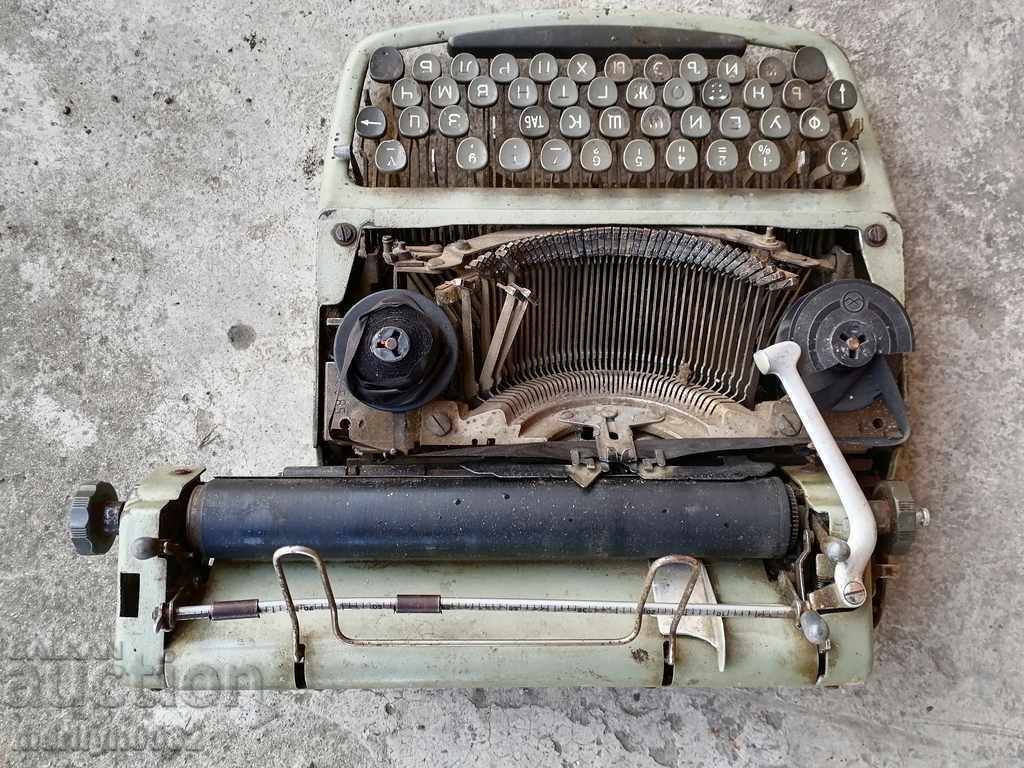 Old typewriter - 7 Old typewriter - 7