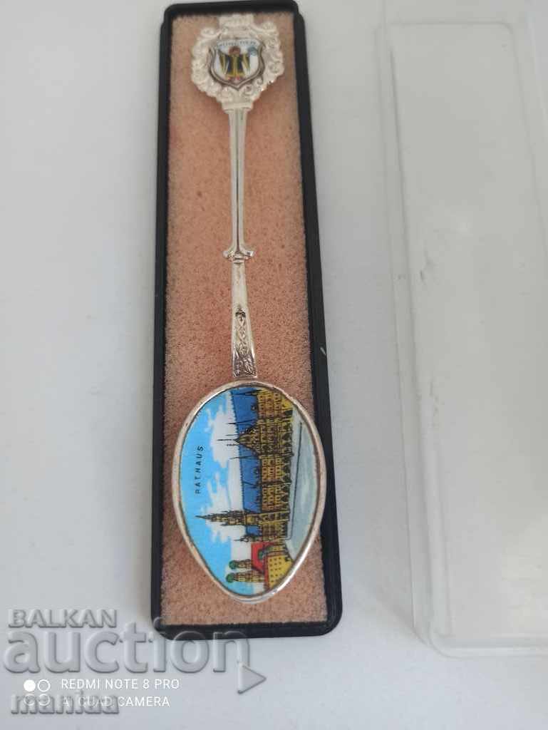 Beautiful silver marked spoon in a Munich box with price 80.00 BGN | € 40.90 Beautiful silver marked spoon in a Munich box with price 80.00 BGN | € 40.90