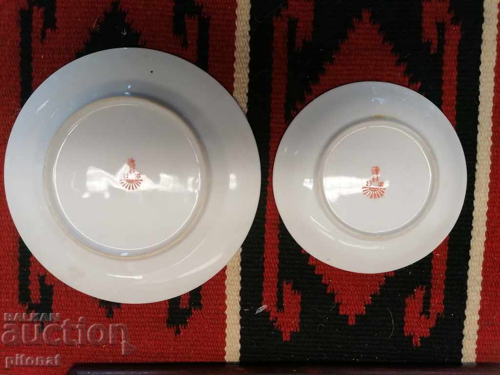 Delivery of Collectible Japanese porcelain plates