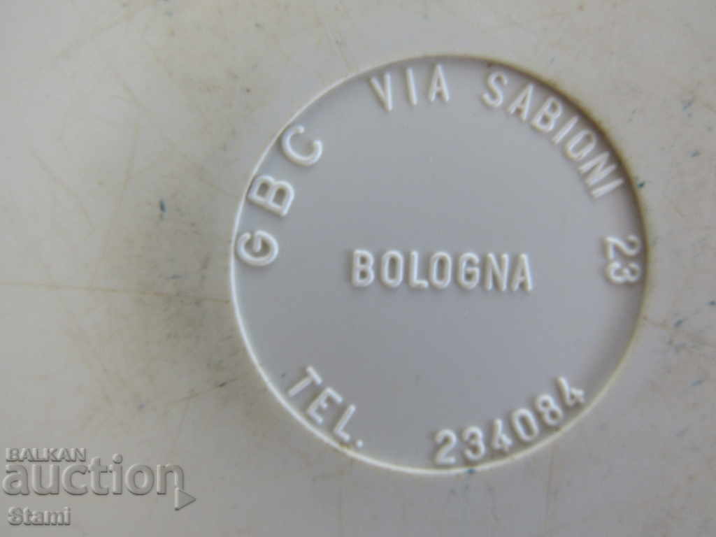 Delivery of Decorative plate from Bologna, Italy Delivery of Decorative plate from Bologna, Italy