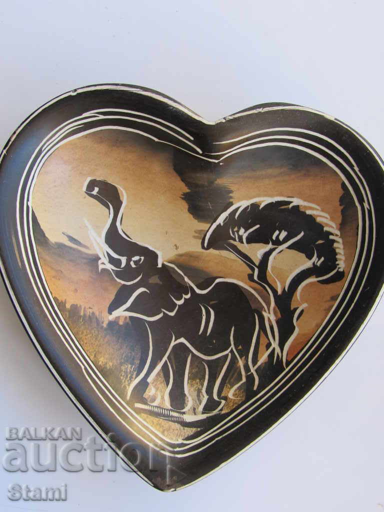 Decorative bowl - heart of soapstone-BIG 5-elephant with price 29.00 BGN | € 14.83 Decorative bowl - heart of soapstone-BIG 5-elephant with price 29.00 BGN | € 14.83