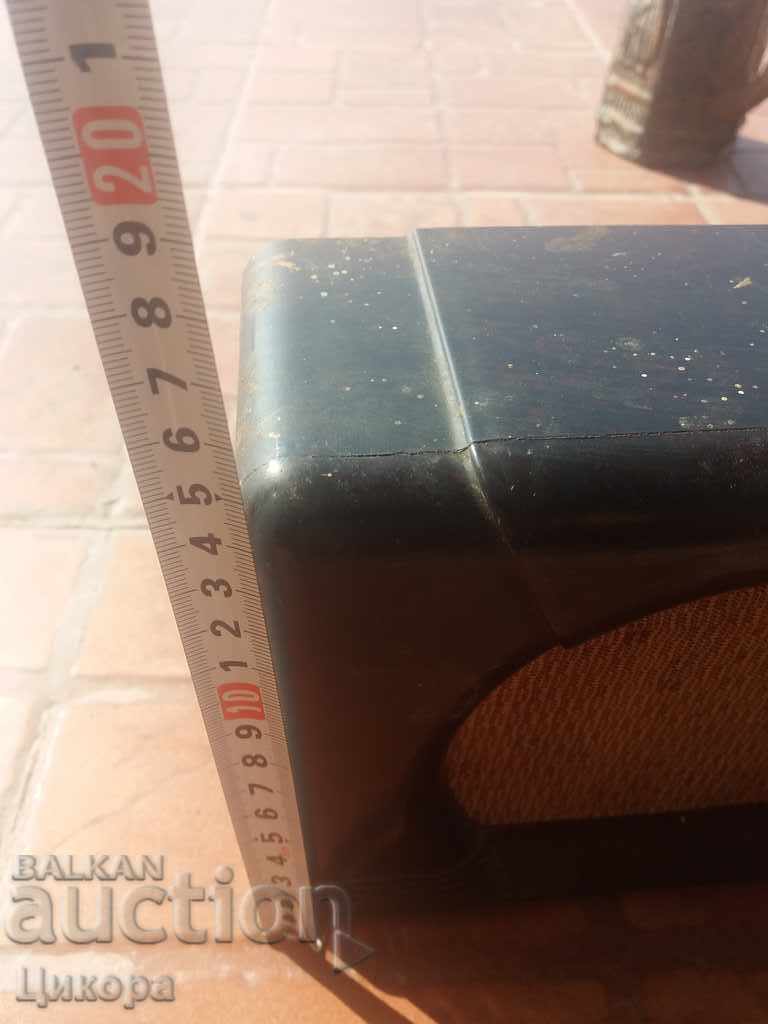VECHI RADIU PUNCT DE RADIO OB BAKELIT RADIO cu preț 40.00 BGN | € 20.45