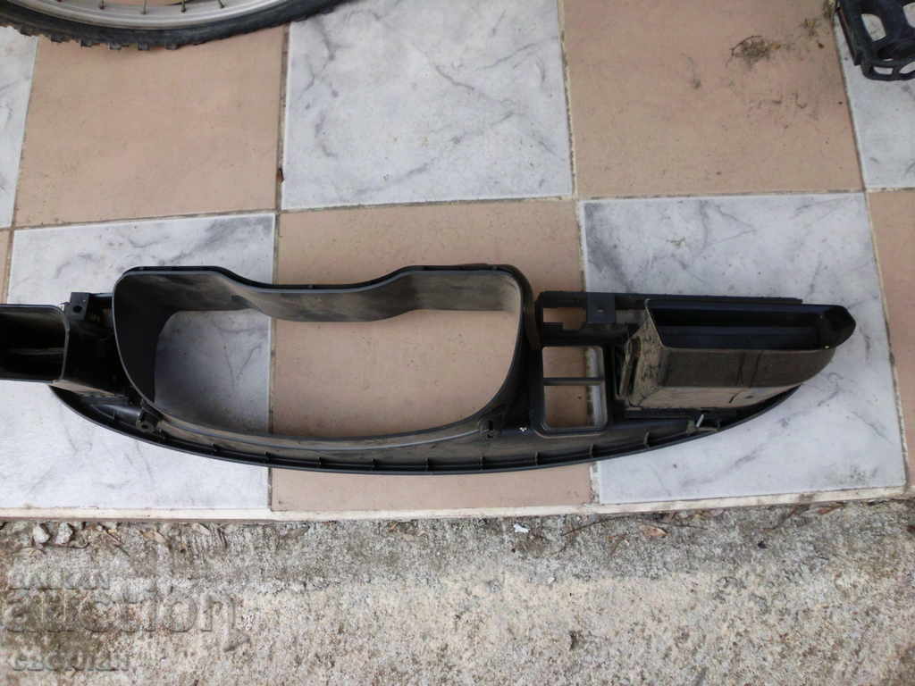 FORD BOARD with price 5.00 BGN | € 2.56