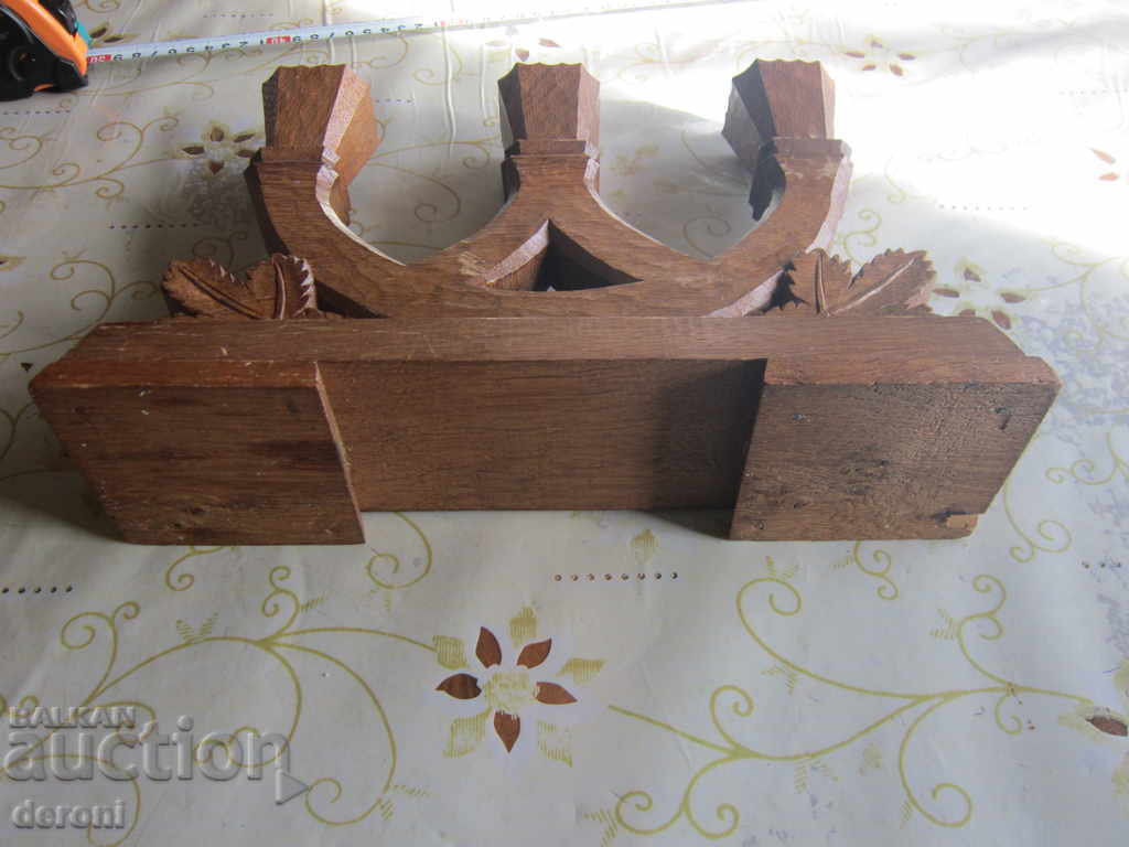 Auction Unique large hunting wood candle carving Auction Unique large hunting wood candle carving