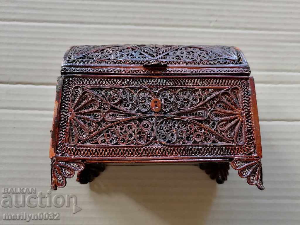 Metal jewelry box copper filigree craftsmanship with price 118.00 BGN | € 60.33 Metal jewelry box copper filigree craftsmanship with price 118.00 BGN | € 60.33
