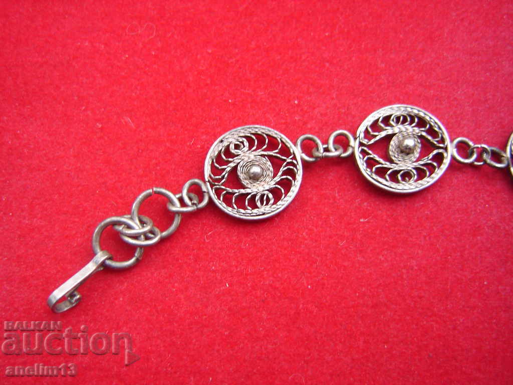 СТАРА ПОСРЕБРЕНА ГРИВНА ФИЛИГРАН с цена 25.00 лв. | € 12.78 СТАРА ПОСРЕБРЕНА ГРИВНА ФИЛИГРАН с цена 25.00 лв. | € 12.78