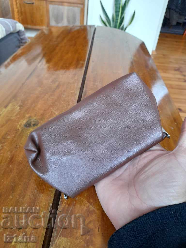 Auction Old purse, travel bag Happy March 8th Auction Old purse, travel bag Happy March 8th