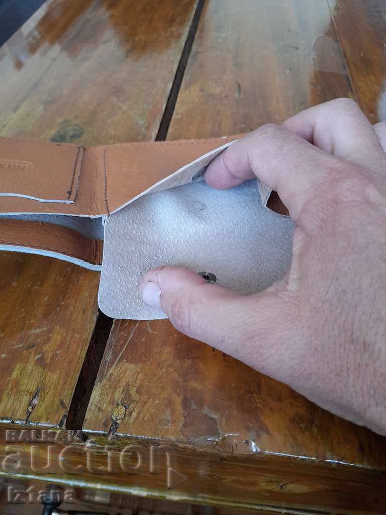 Old wallet, NIHFI purse - 7