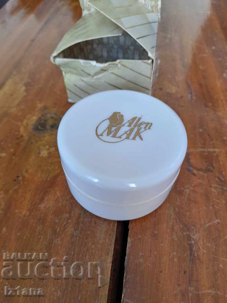 Auction Old Erato cream Auction Old Erato cream