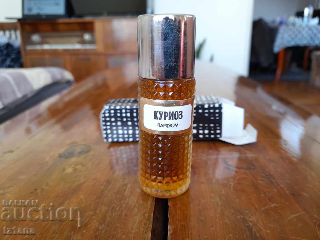 Old perfume Curiosity with price 70.00 BGN | € 35.79 Old perfume Curiosity with price 70.00 BGN | € 35.79