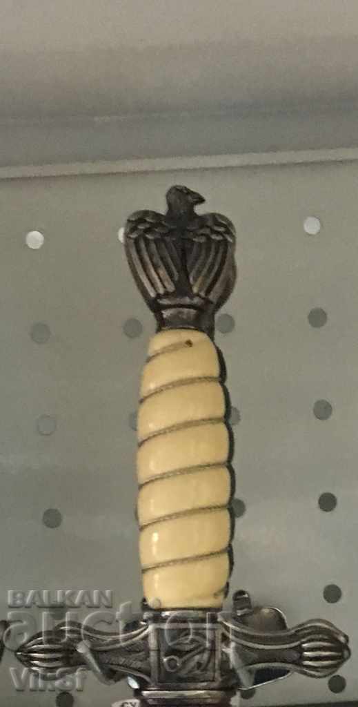 Dagger, style World War II -150x250 - 5 Dagger, style World War II -150x250 - 5