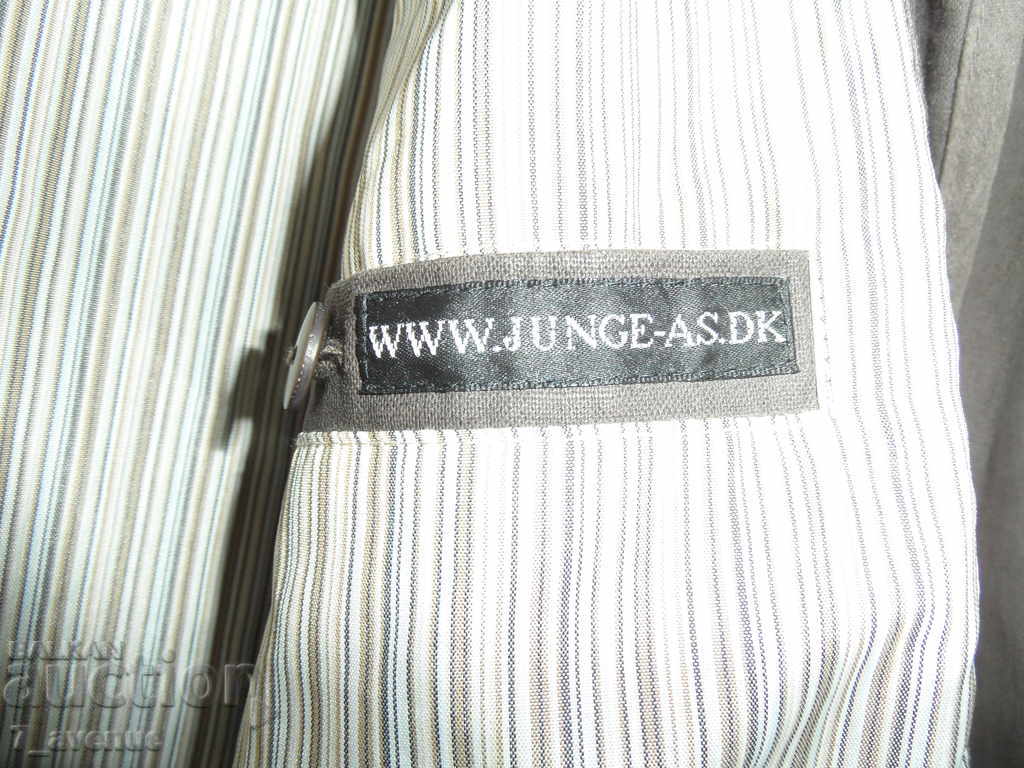 Auction COAT, for ladies, nom 46 Auction COAT, for ladies, nom 46