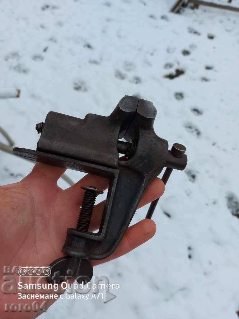 MENTEME with price 65.00 BGN | € 33.23 MENTEME with price 65.00 BGN | € 33.23