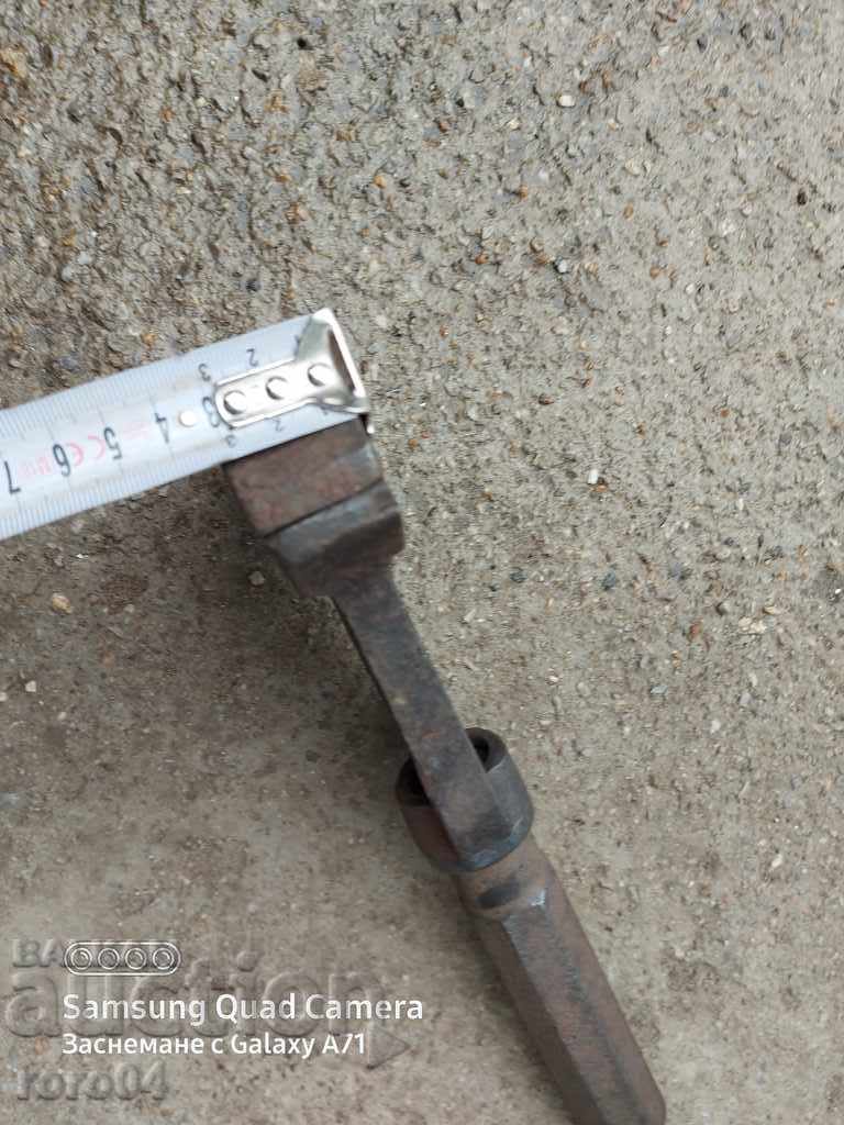 PLUMBING WRENCH - EARLY SAMPLE - 6 PLUMBING WRENCH - EARLY SAMPLE - 6