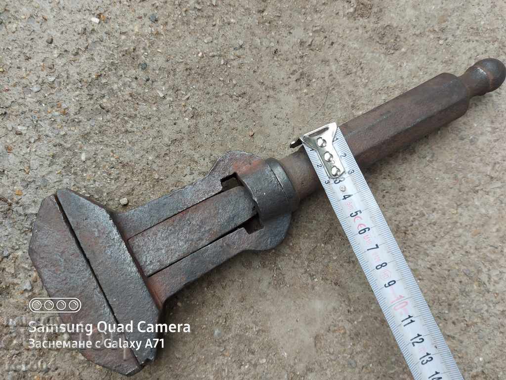 CHEIE DE FONTANĂ - EȘANTION PRIMĂ - 7