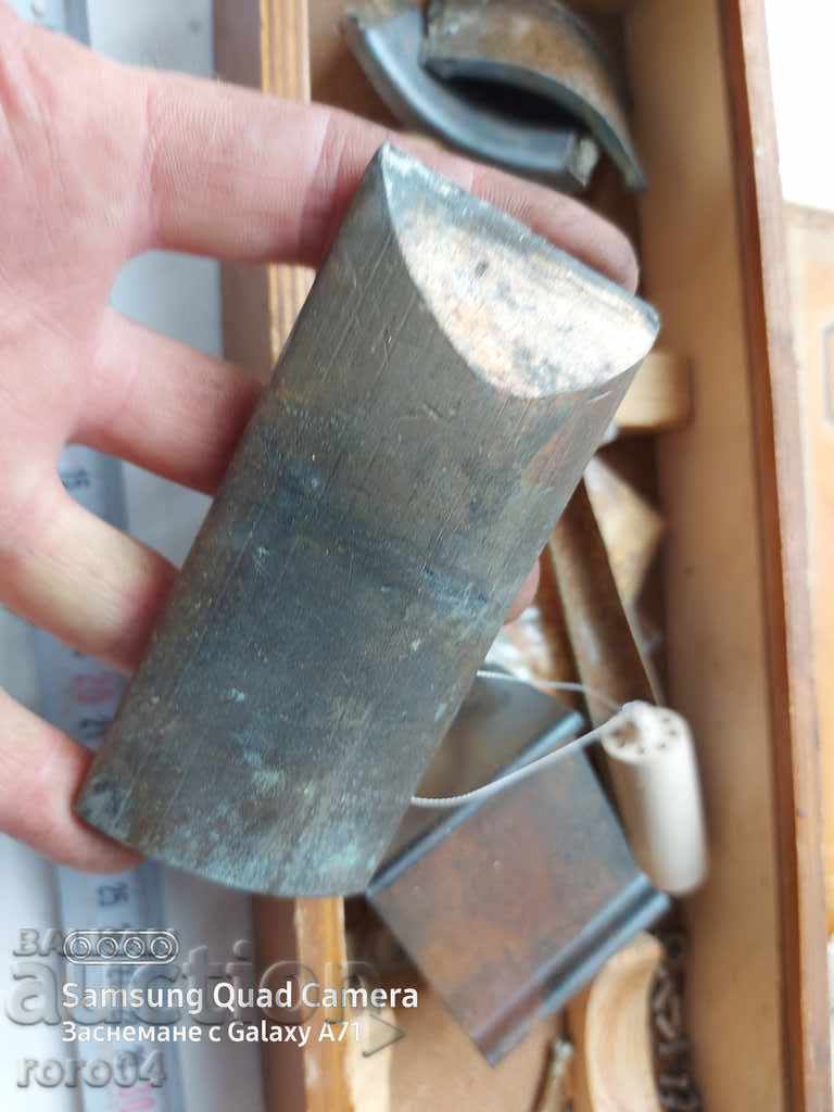 Delivery of SOLDERING MACHINE - USSR - FOR ASSEMBLY Delivery of SOLDERING MACHINE - USSR - FOR ASSEMBLY