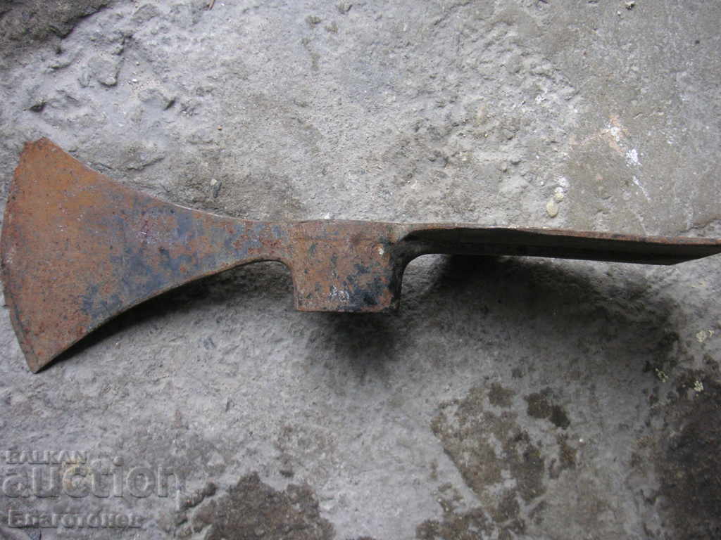 Δημοπρασία Τσεκούρι μάχης Δημοπρασία Τσεκούρι μάχης