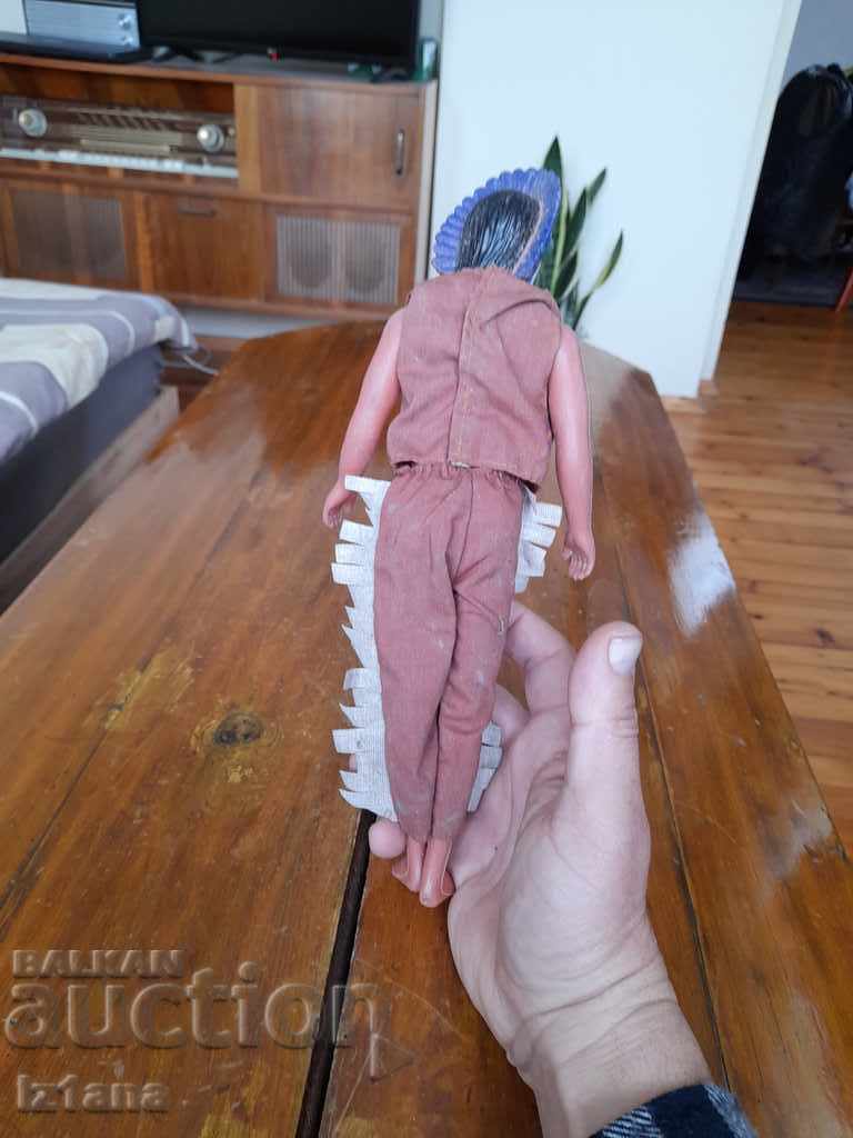 Delivery of An old Indian figurine Delivery of An old Indian figurine