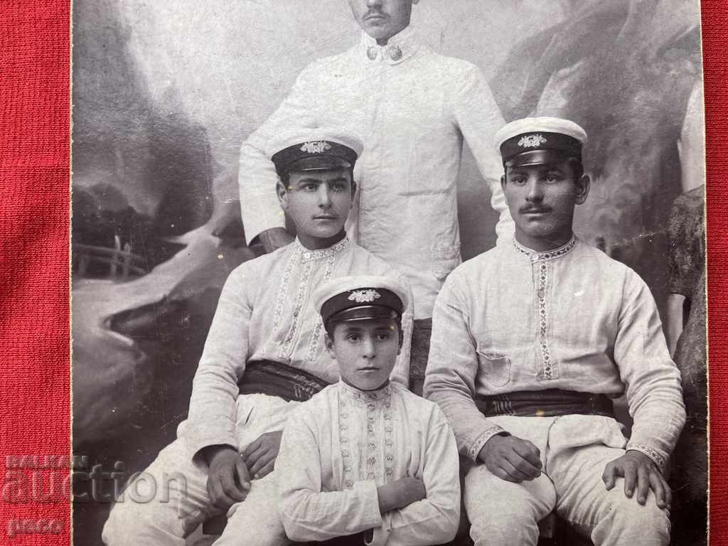 Livrarea Doi frați Gotse și Tushe Netsevi fotografie veche Livrarea Doi frați Gotse și Tushe Netsevi fotografie veche