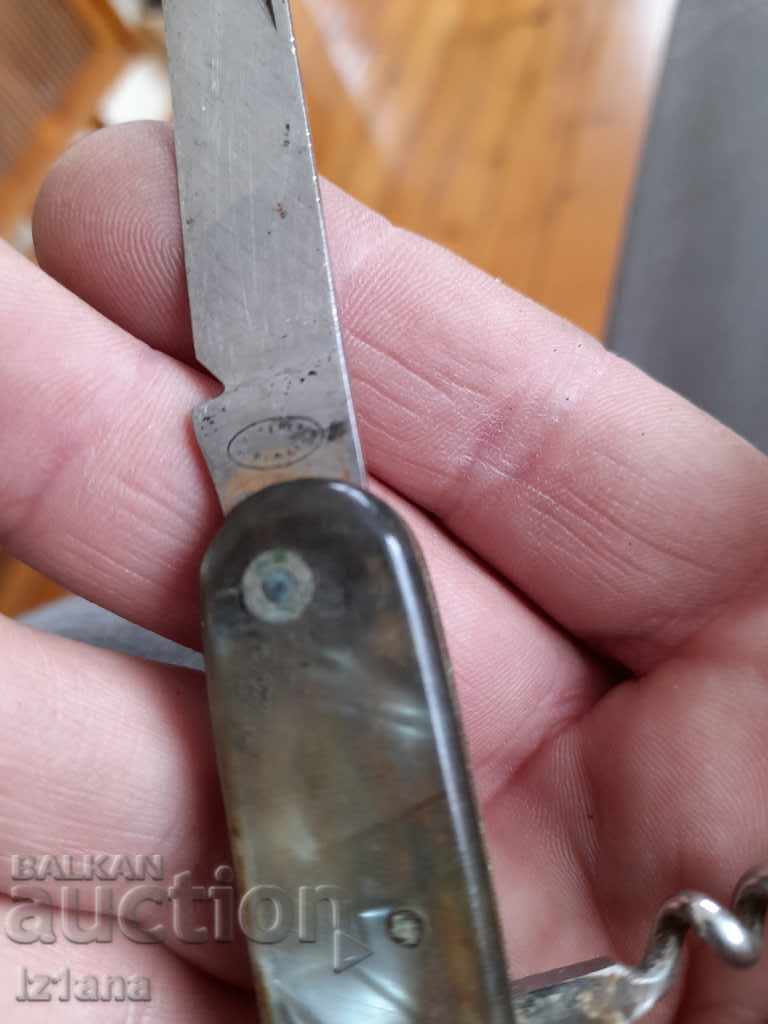 Delivery of Old pocket knife, blade, blade