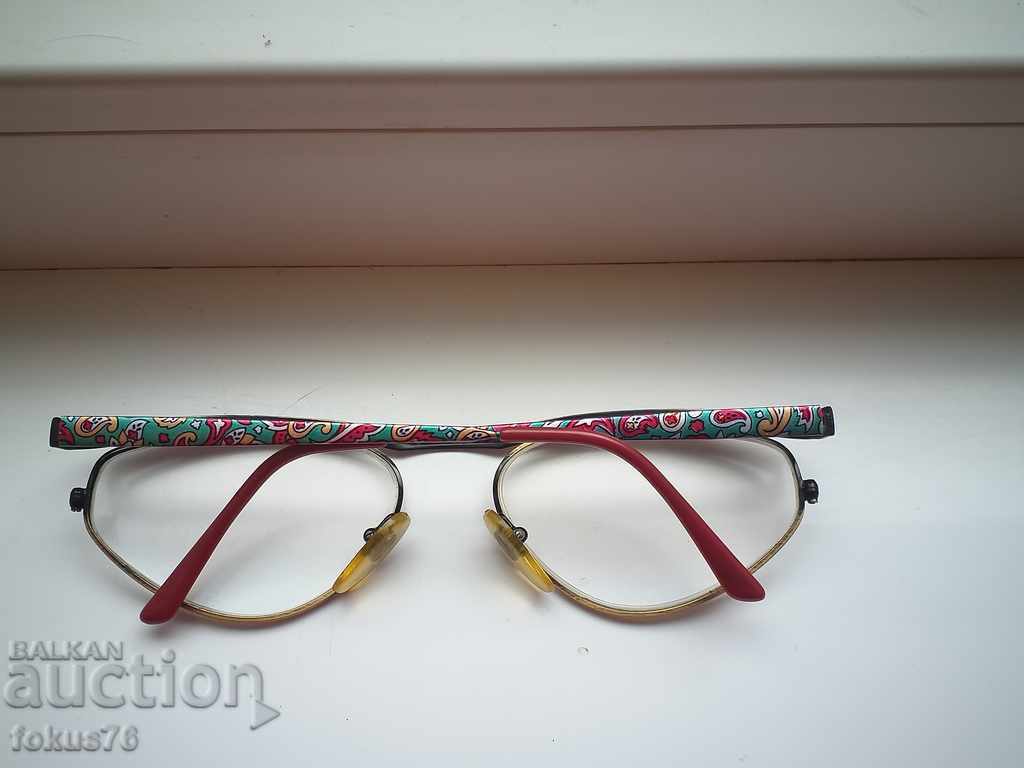 Доставка на Оргинални луксозни маркови диоптрични очила Metzler Доставка на Оргинални луксозни маркови диоптрични очила Metzler