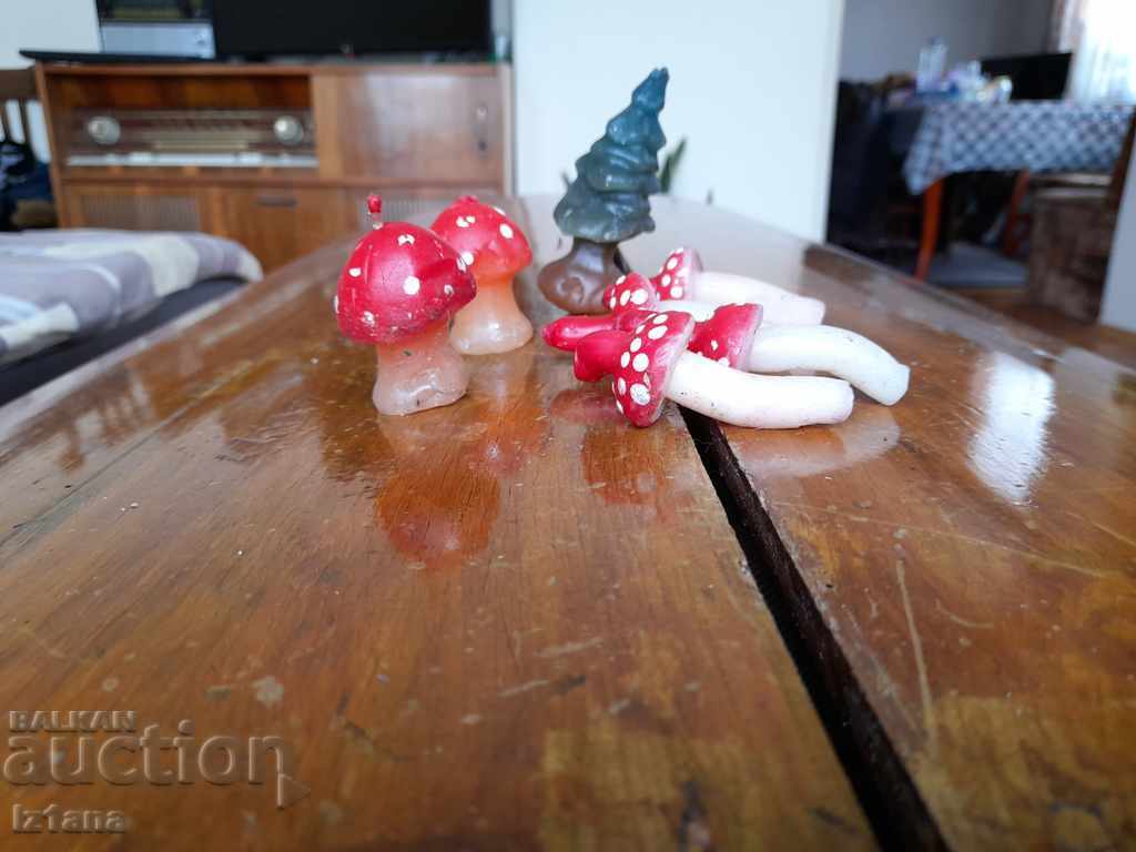 Auction Old decorative candles, candles Auction Old decorative candles, candles