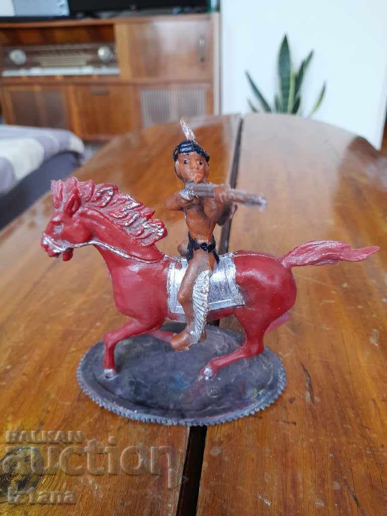 Ένα παλιό ινδικό ειδώλιο με τιμή 10.00 BGN | € 5.11 Ένα παλιό ινδικό ειδώλιο με τιμή 10.00 BGN | € 5.11