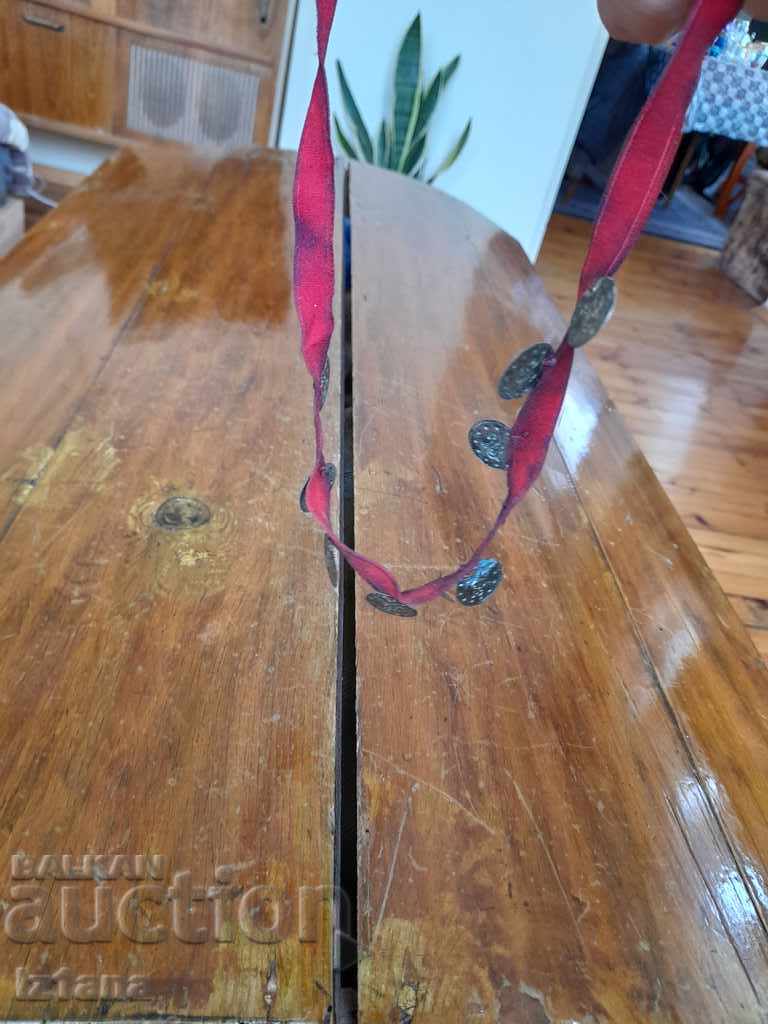 Auction  Old folk headdress