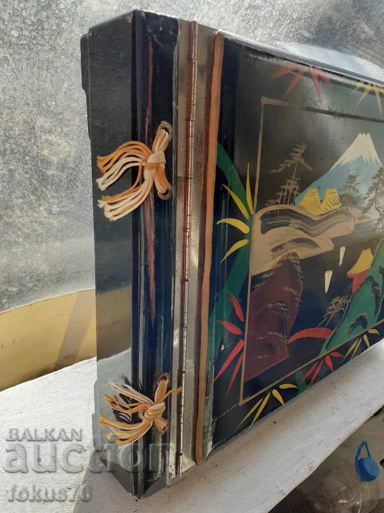 Collectible Japanese lacquer music photo album with price 169.00 BGN | € 86.41 Collectible Japanese lacquer music photo album with price 169.00 BGN | € 86.41