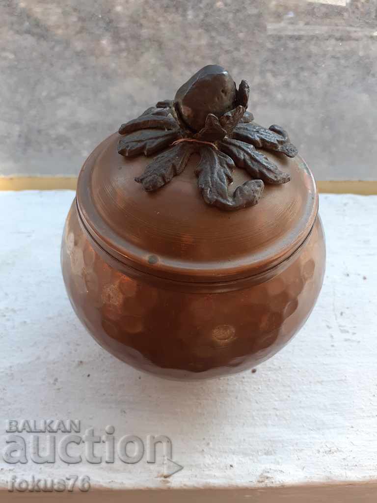 Auction Great forged copper vessel with solid bronze fittings and quality Auction Great forged copper vessel with solid bronze fittings and quality