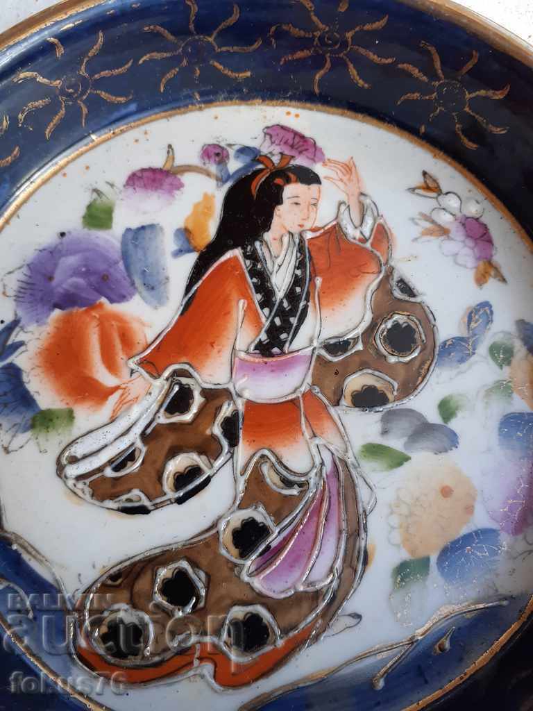 Old ashtray Royal Satsuma satsuma with price 89.00 BGN | € 45.50 Old ashtray Royal Satsuma satsuma with price 89.00 BGN | € 45.50