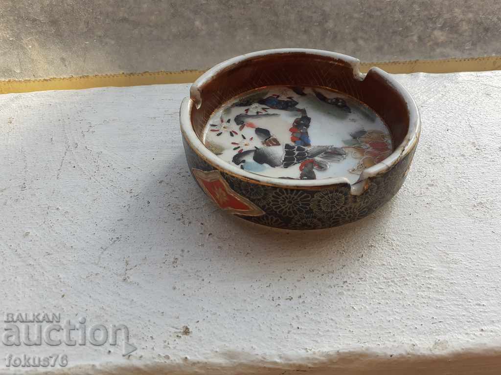 Old small ashtray Satsuma satsuma with price 79.00 BGN | € 40.39
