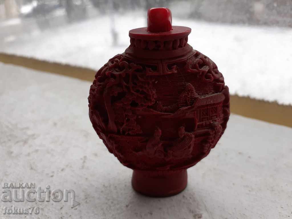 Old Chinese perfume bottle Cinnabar Laquer with price 95.00 BGN | € 48.57 Old Chinese perfume bottle Cinnabar Laquer with price 95.00 BGN | € 48.57