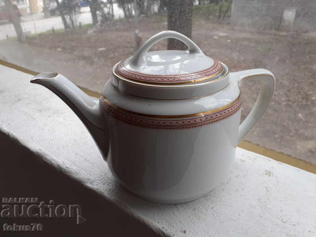 Auction Wonderful old collector's porcelain teapot KPM Germay Auction Wonderful old collector's porcelain teapot KPM Germay