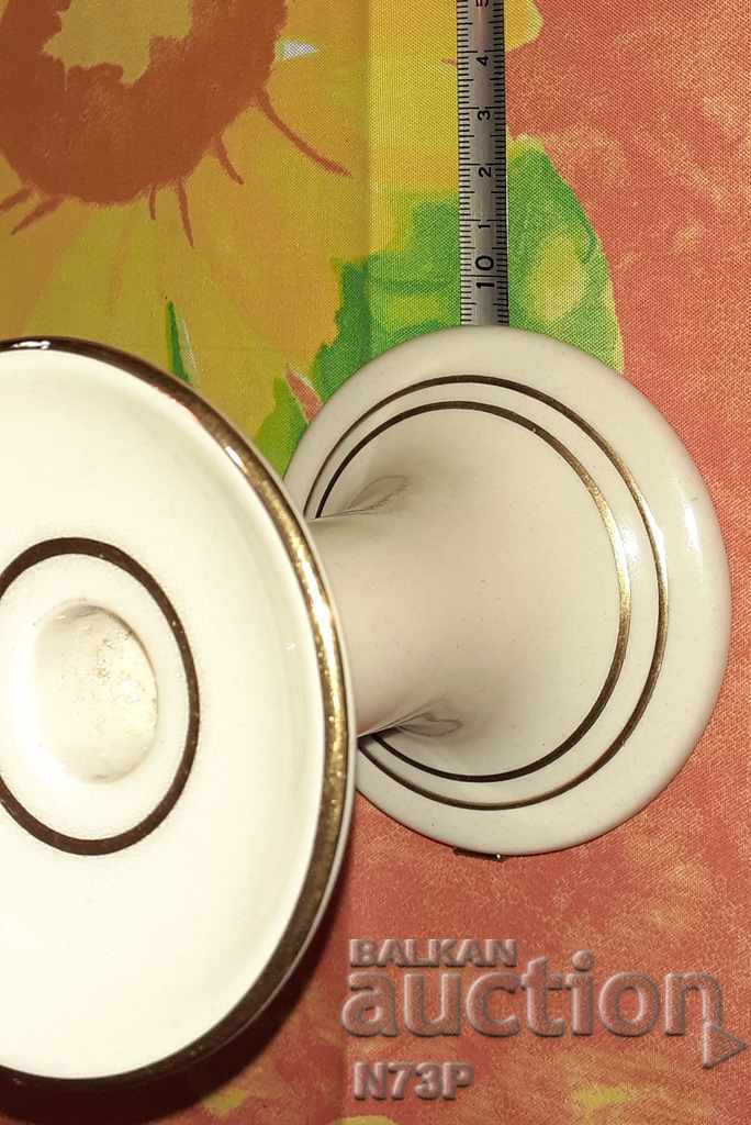 Delivery of OLD CLASSIC CANDLEHOLDER. Delivery of OLD CLASSIC CANDLEHOLDER.