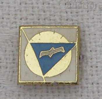 FOOTBALL DRUMMER MOSCOW USSR BADGE