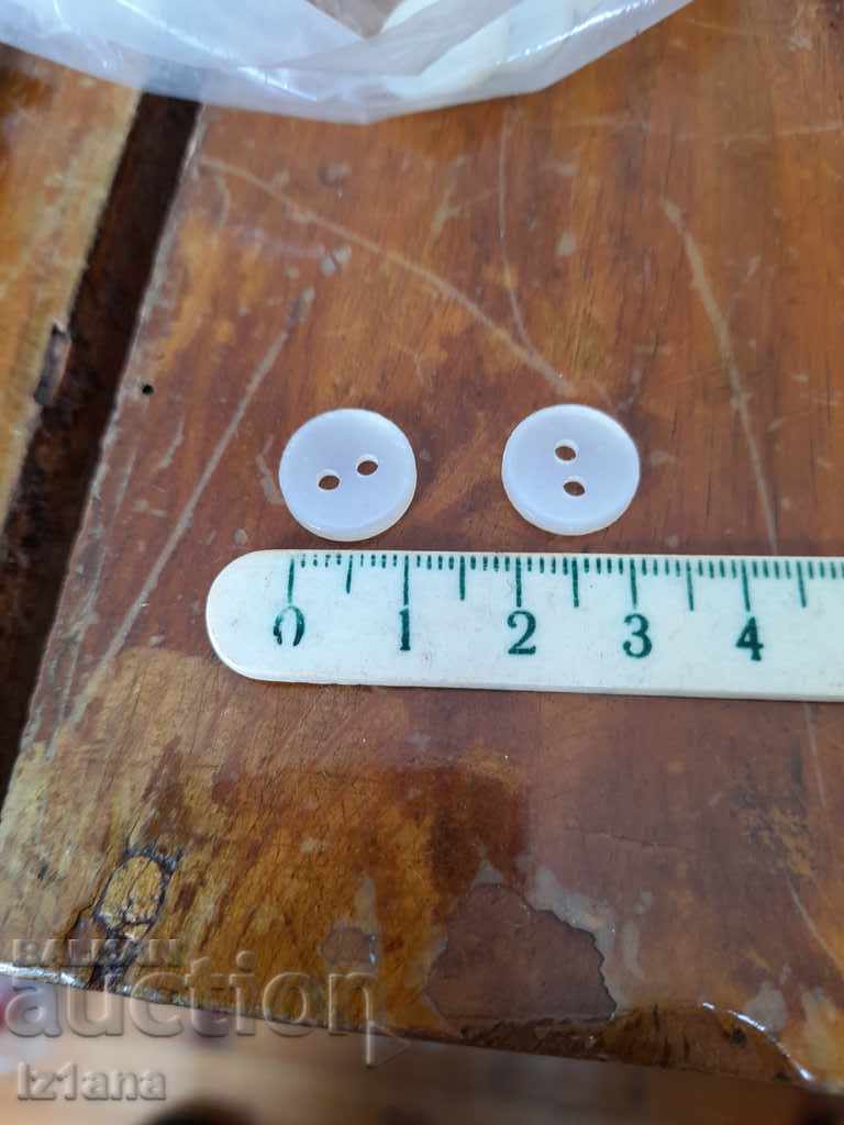 An old button, buttons - 5 An old button, buttons - 5