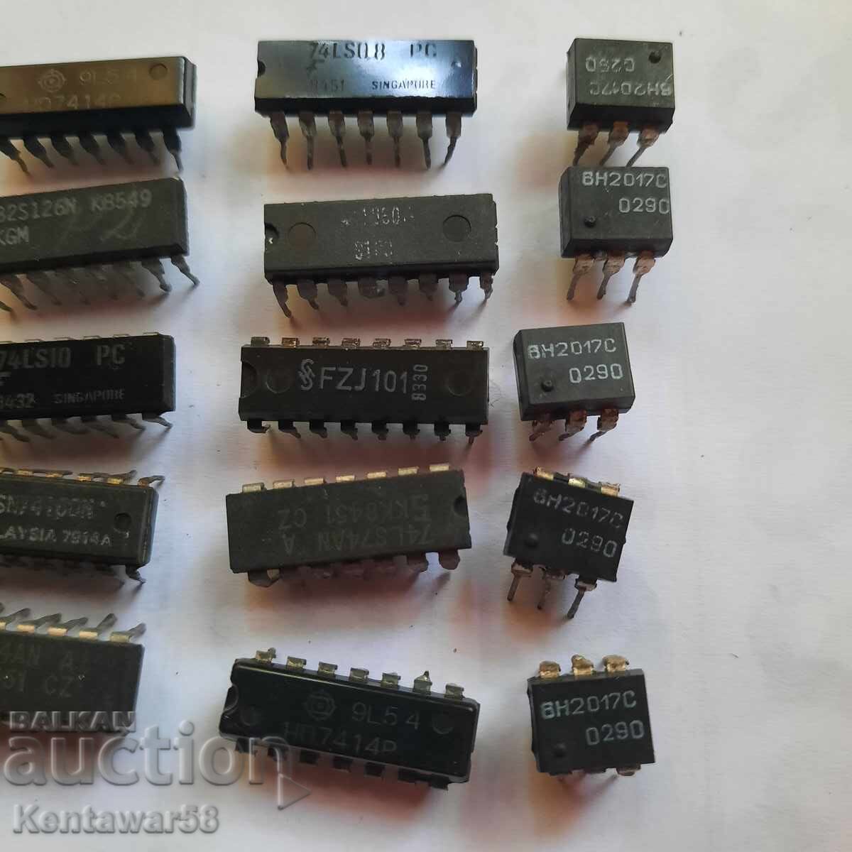 Auction  Integrated circuits - 20 pcs