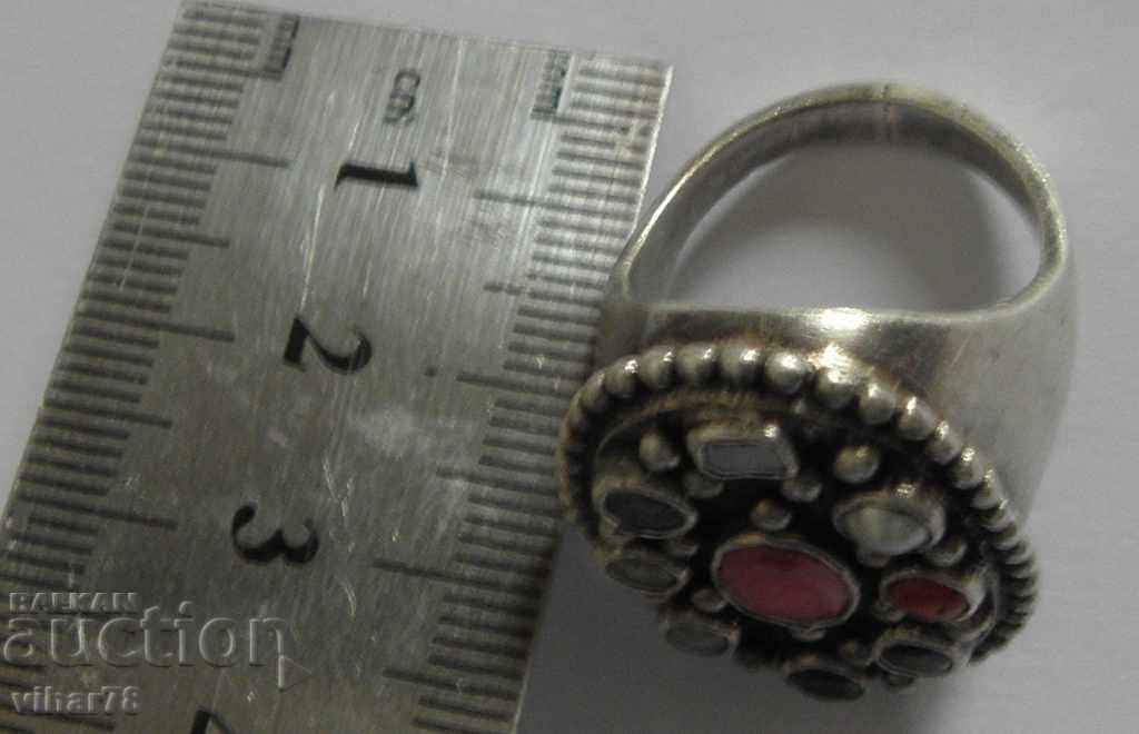 Delivery of OLD SILVER RING WITH STONES Delivery of OLD SILVER RING WITH STONES