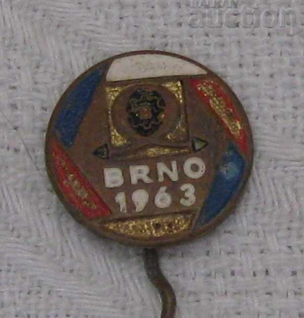 FOOTBALL ZKL BRNO KOPANA CZECHOSLOVAKIA BADGE 1963 with price 2.00 BGN | € 1.02 FOOTBALL ZKL BRNO KOPANA CZECHOSLOVAKIA BADGE 1963 with price 2.00 BGN | € 1.02