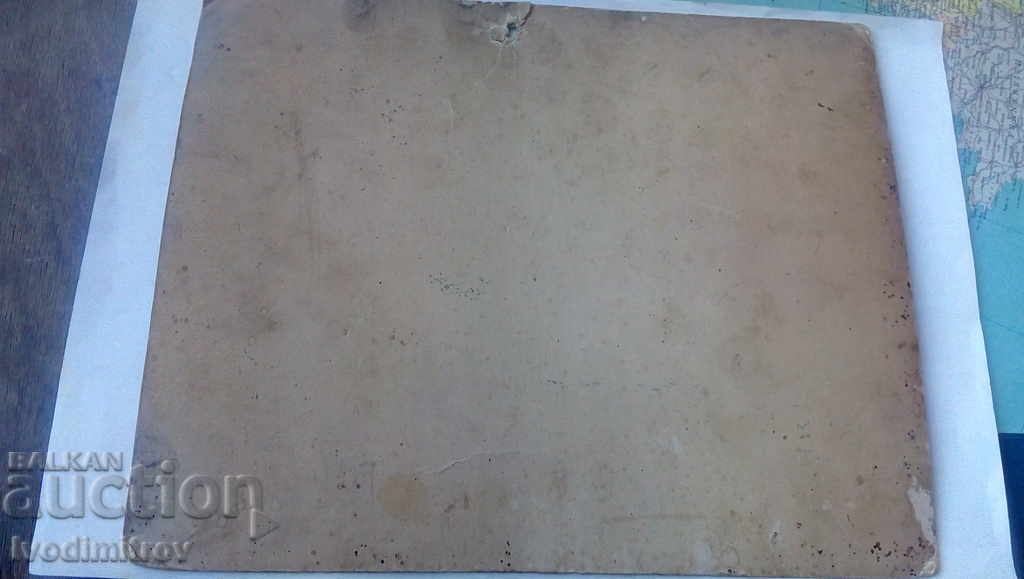 Аукцион Снимка Войник на кон Картон Аукцион Снимка Войник на кон Картон