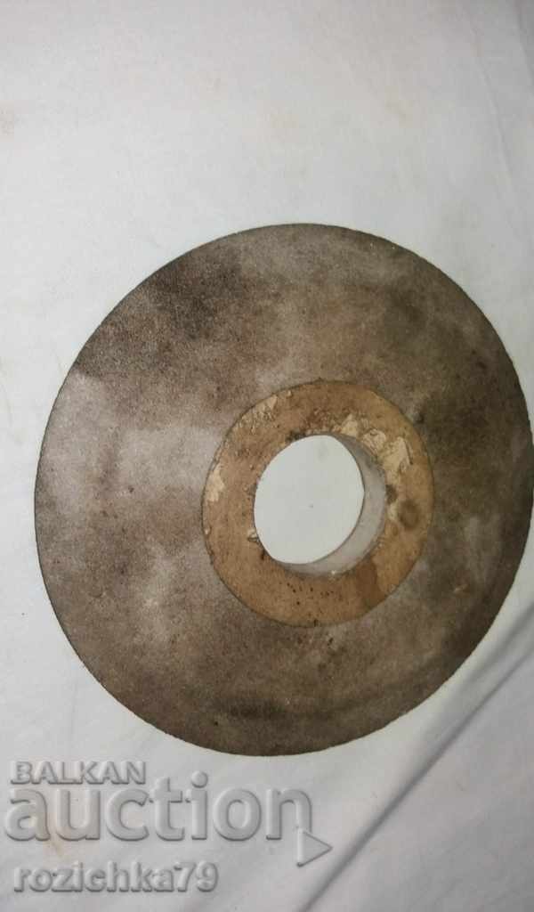 Old large grinder grinder - Rappold with price 25.00 BGN | € 12.78 Old large grinder grinder - Rappold with price 25.00 BGN | € 12.78