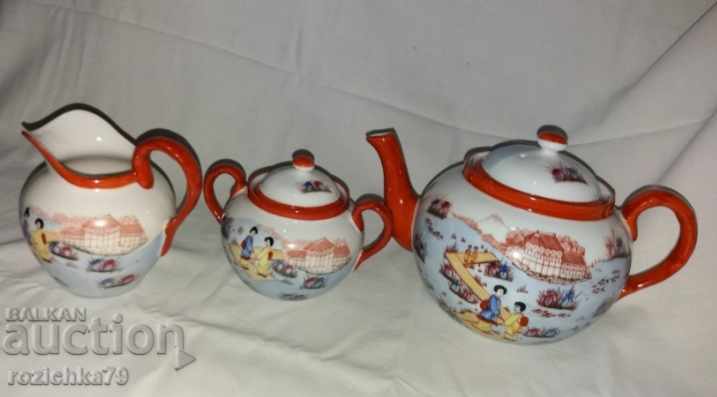 Delivery of Old painted Chinese porcelain tableware