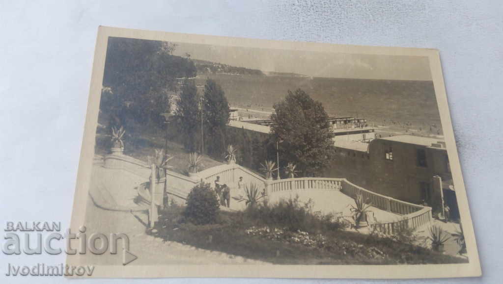 Пощенска картичка Варна Стълбите в Морската градина