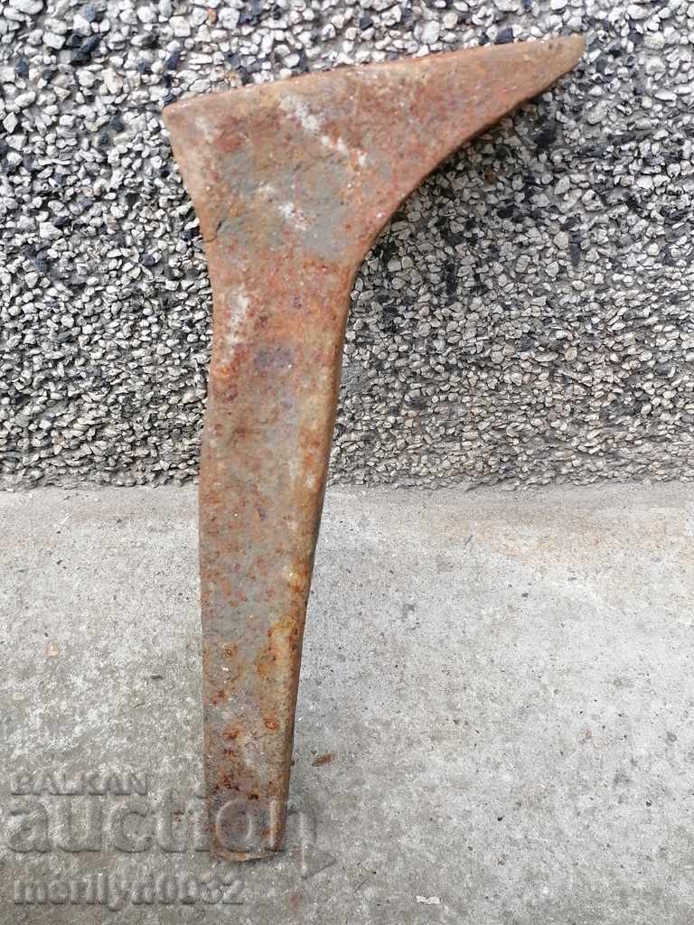 Old anvil, shoemaker's tool, tool