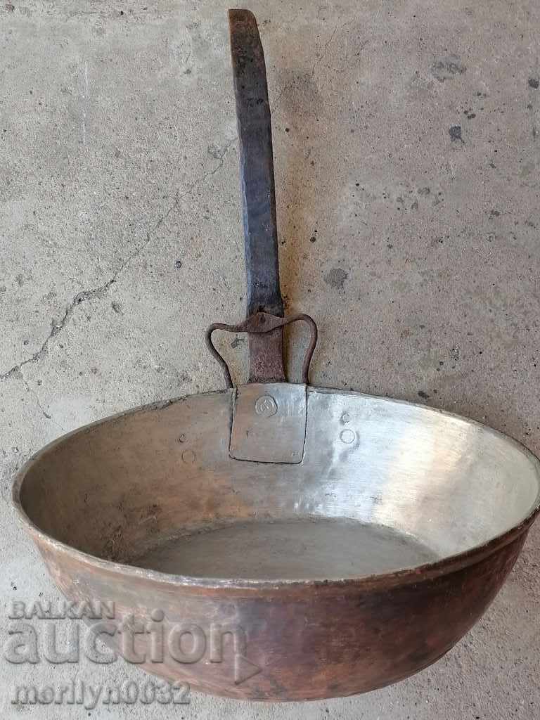 Παλιό χάλκινο ταψί, χαλκός, δίσκος, χάλκινο δοχείο με τιμή 99.00 BGN | € 50.62 Παλιό χάλκινο ταψί, χαλκός, δίσκος, χάλκινο δοχείο με τιμή 99.00 BGN | € 50.62