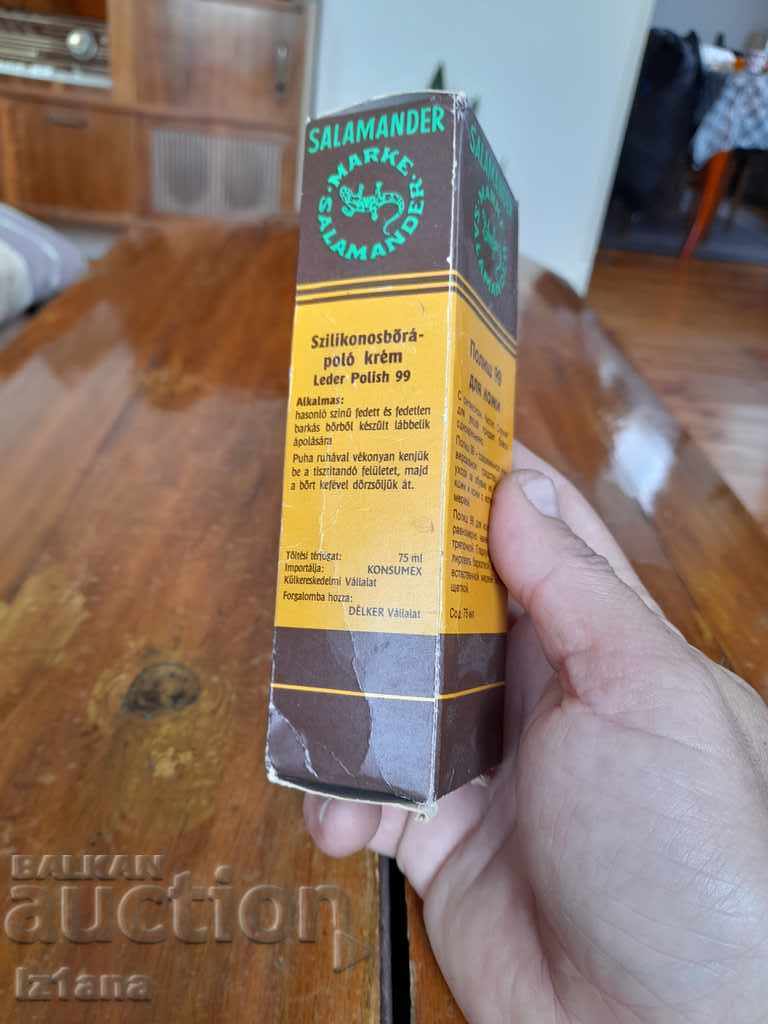 Old paint for Salamander shoes with price 15.00 BGN | € 7.67 Old paint for Salamander shoes with price 15.00 BGN | € 7.67