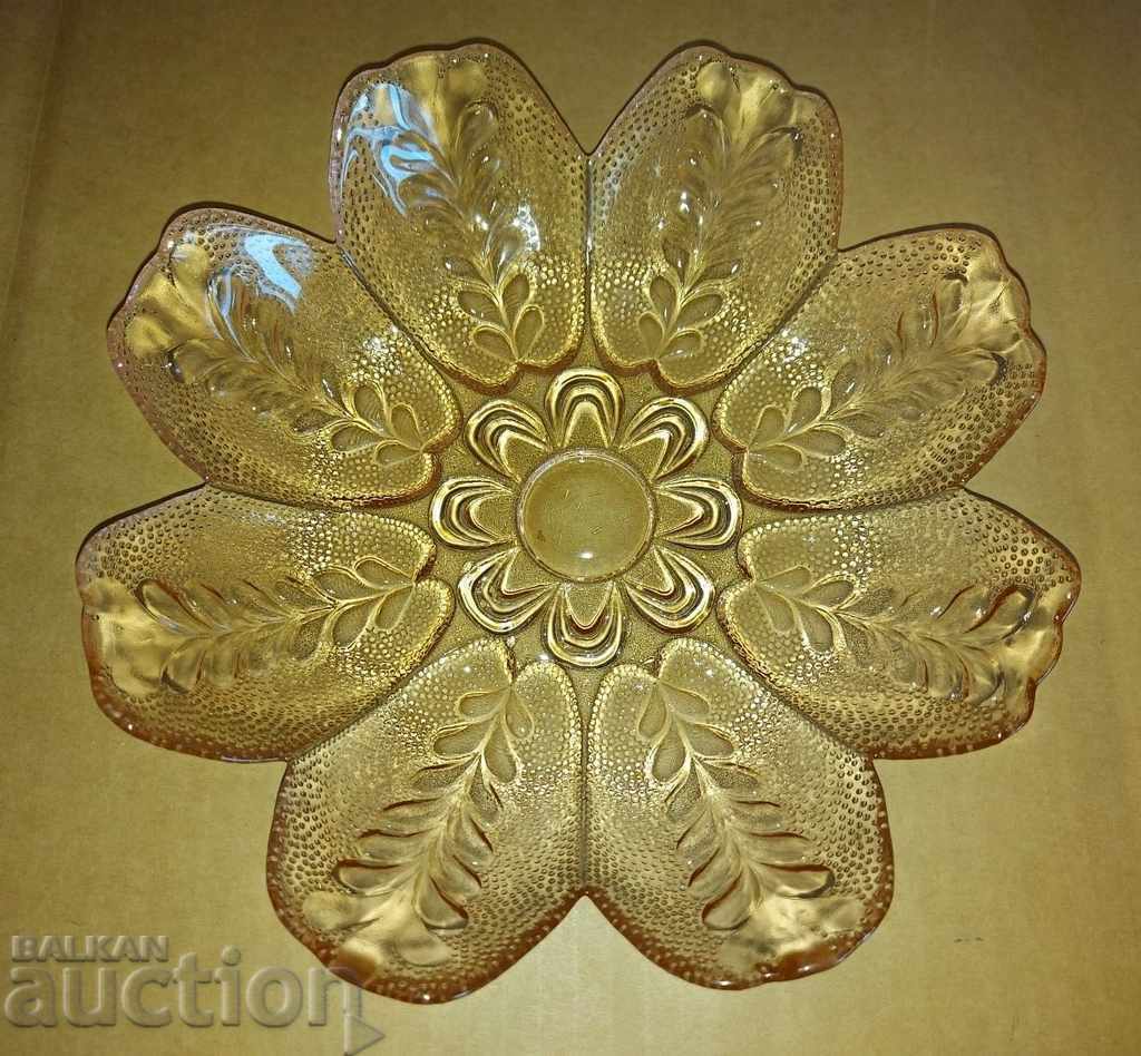 SOC GLASS FRUIT BOWL CUP SWEET PLATE PLATE TRAY with price 19.00 BGN | € 9.71 SOC GLASS FRUIT BOWL CUP SWEET PLATE PLATE TRAY with price 19.00 BGN | € 9.71