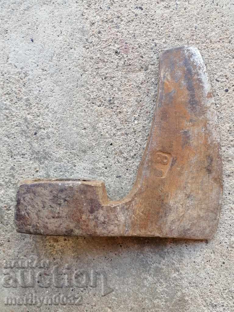 An old ax tool wrought iron with price 38.00 BGN | € 19.43 An old ax tool wrought iron with price 38.00 BGN | € 19.43